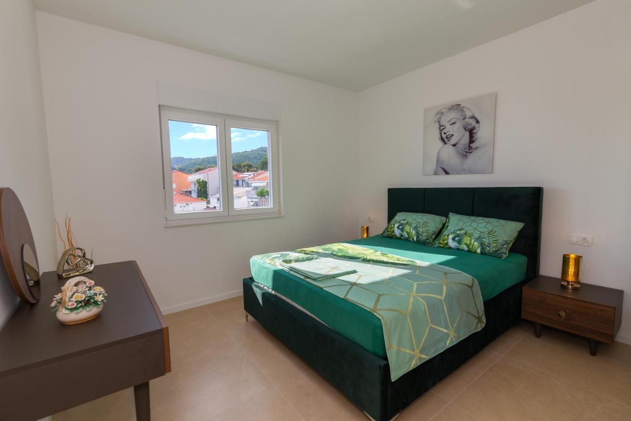 Apartman Smaragd Živogošće Zewnętrze zdjęcie